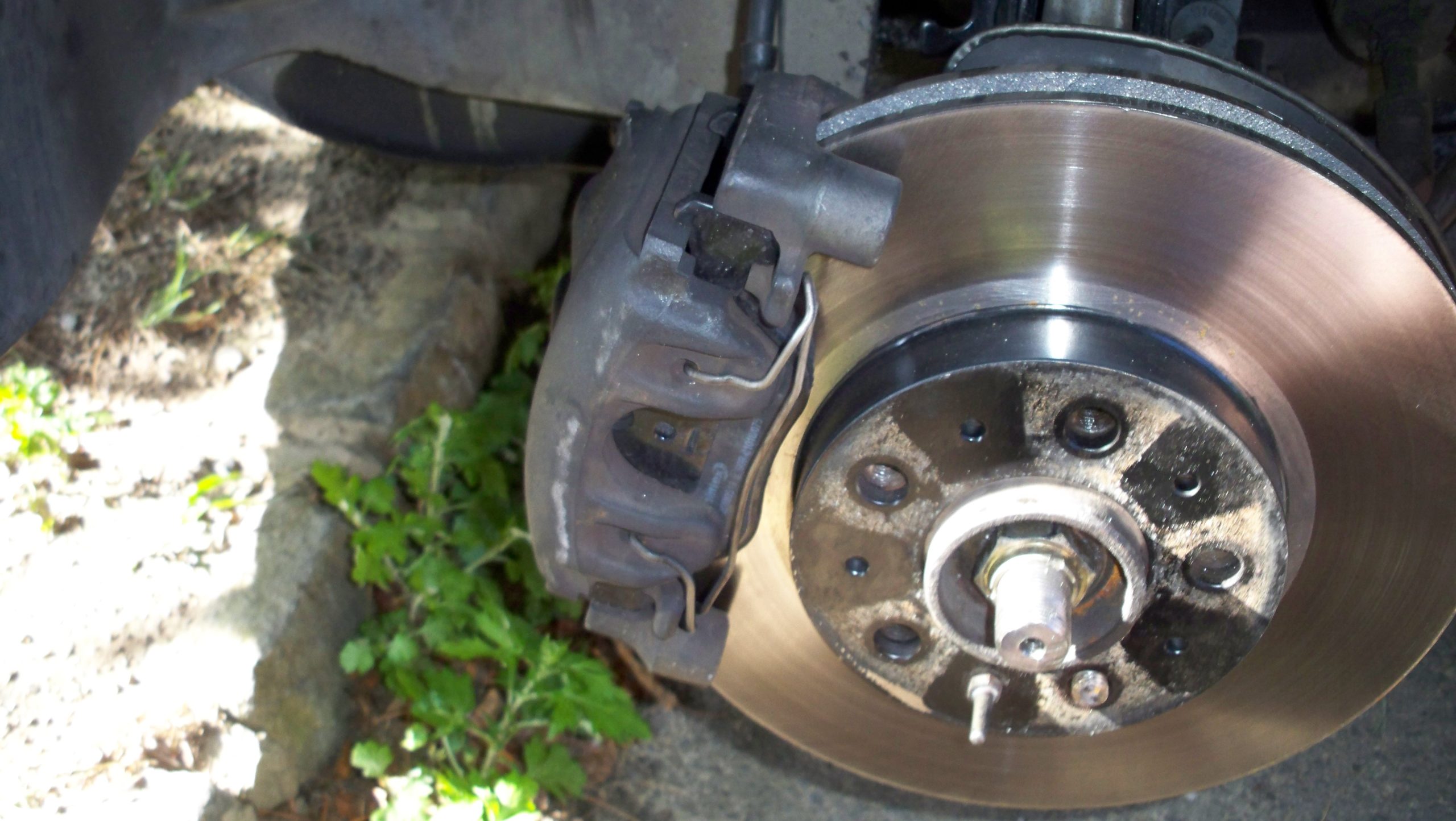 How to Clean Brake Calipers Without Removing Them Car Objective