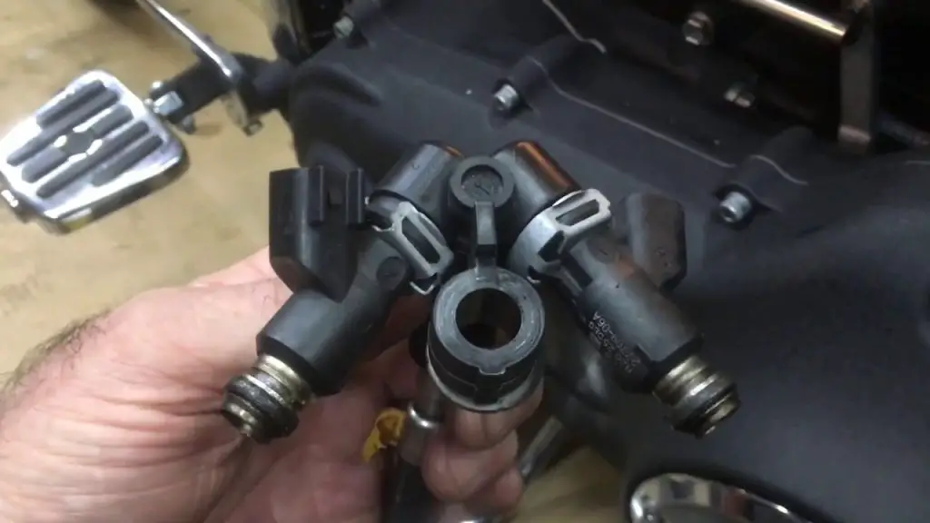 How to Remove And Clean Harley Fuel Injectors