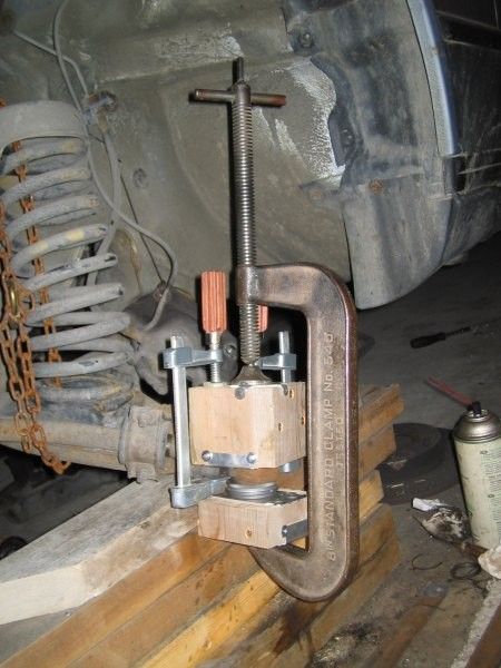 How to Make a Homemade Ball Joint Press