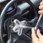How to Take off the Steering Wheel