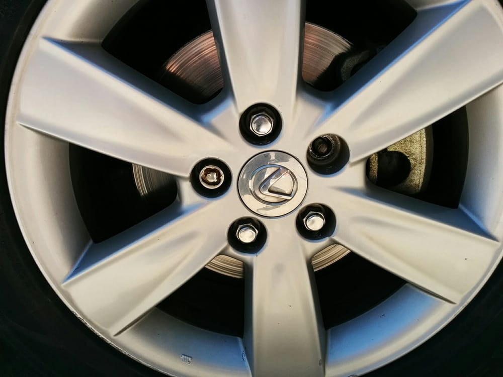 Can You Drive With a Missing Lug Nut