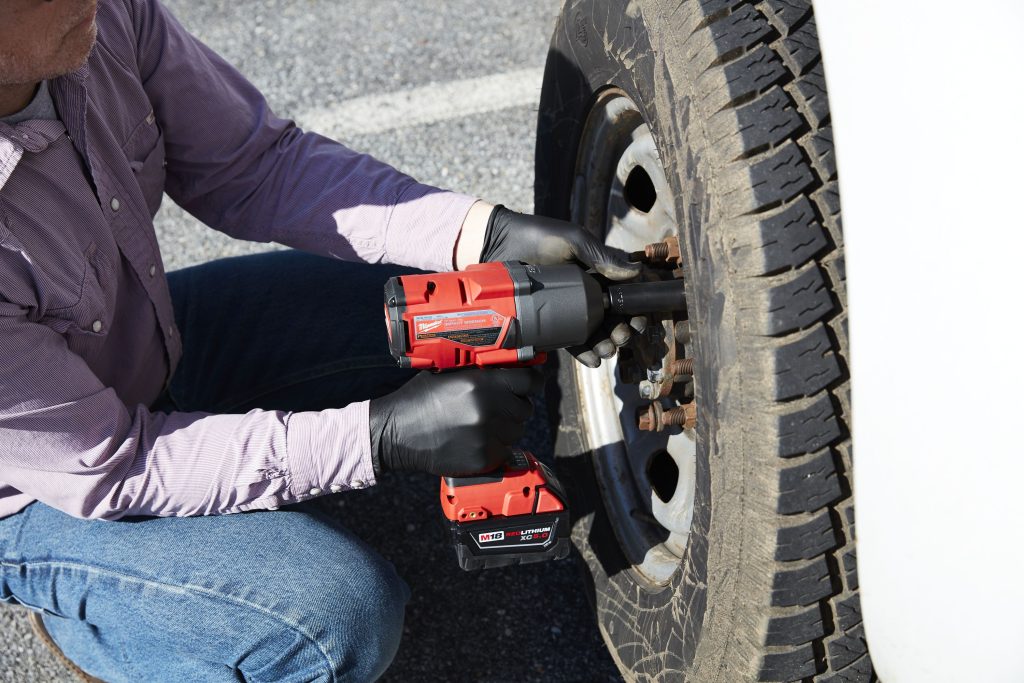 How to Use Impact Wrench on Lug Nuts