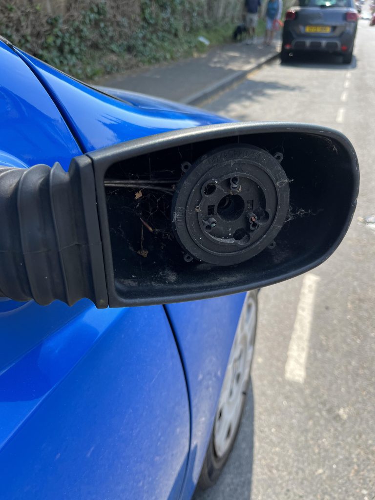Is It Illegal to Drive With One Side Mirror