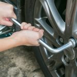 Should I Loosen Lug Nuts before Jacking Car