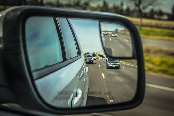 What Should I See in My Side View Mirrors