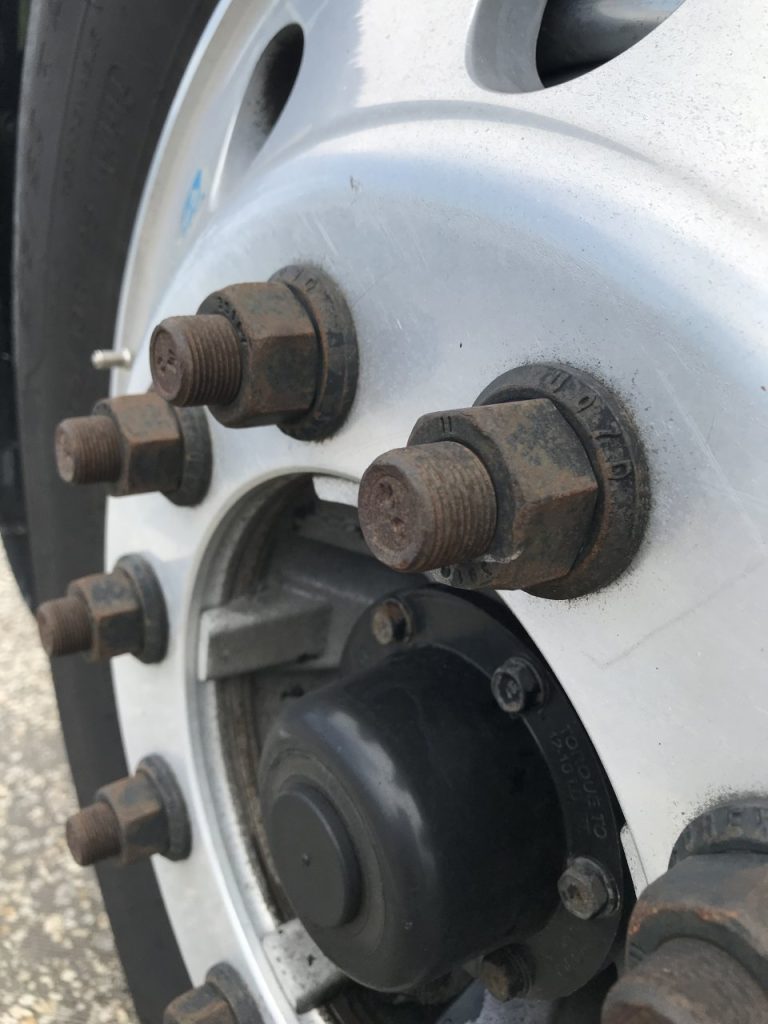 What Size are Semi Lug Nuts