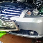 How to Change Headlight Bulb on 2007 Infiniti M35