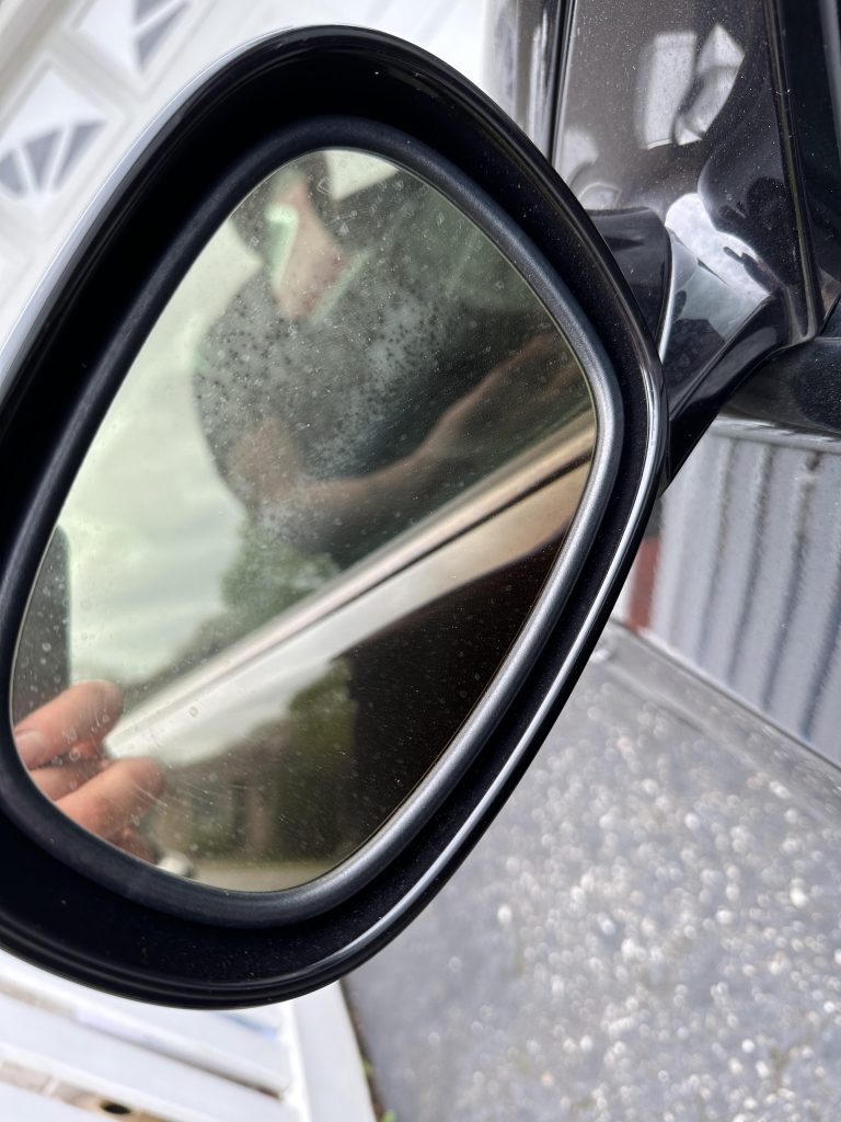 How to Clean Side Mirror Glass