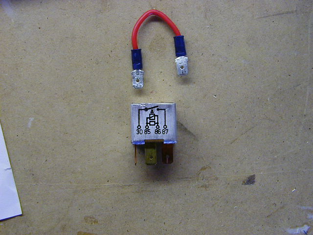 How to Jump a Fuel Pump Relay