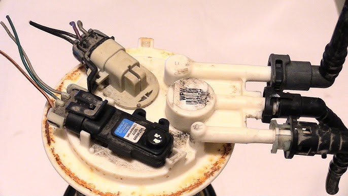 How to Remove Fuel Lines from Fuel Pump