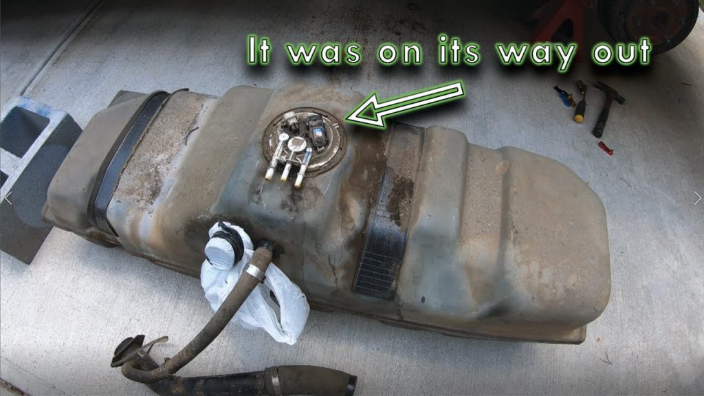 How to Replace Fuel Pump 1998 Chevy 1500
